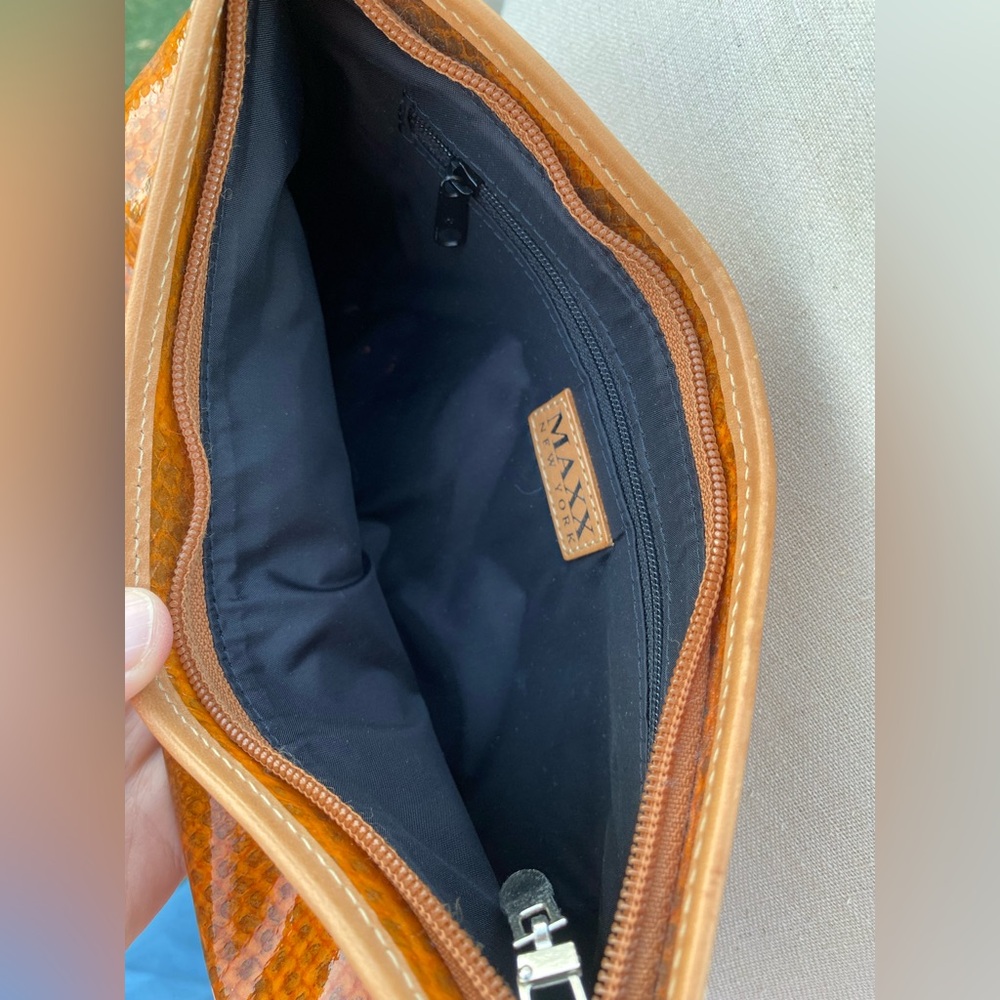 Vintage 90s/Y2K orange genuine patent leather shoulder baguette bag - Picture 8 of 10